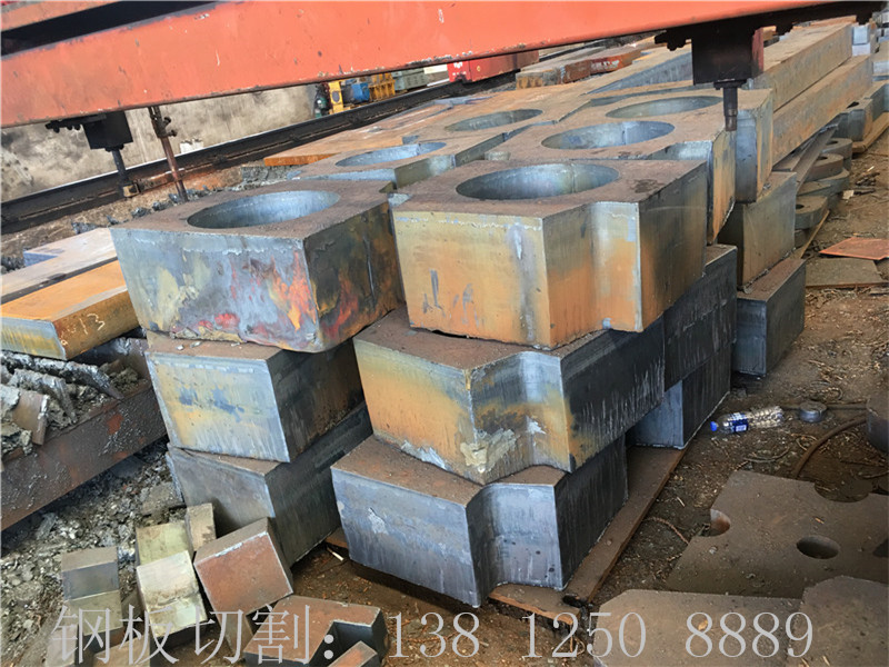 鋼板切割連體軸承座、300厚度鋼板切割牌坊件